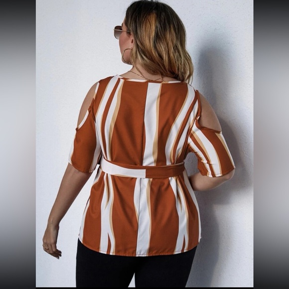 Color Block Cold Shoulder Blouse - Picture 7 of 12
